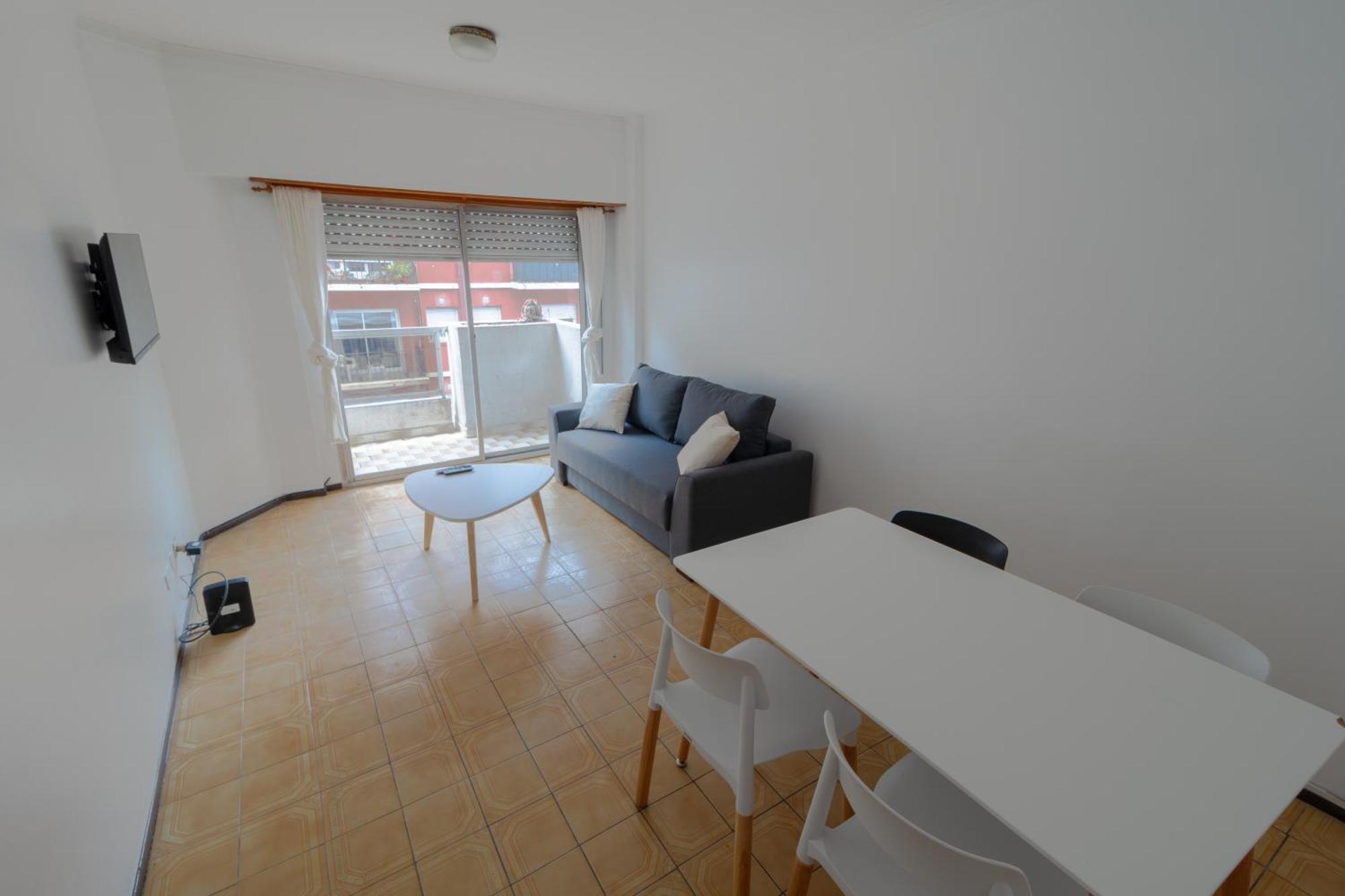 Apartamento Check And - Bolivar Ii - 4 Huespedes Amplio Y Centrico Con Balcon *