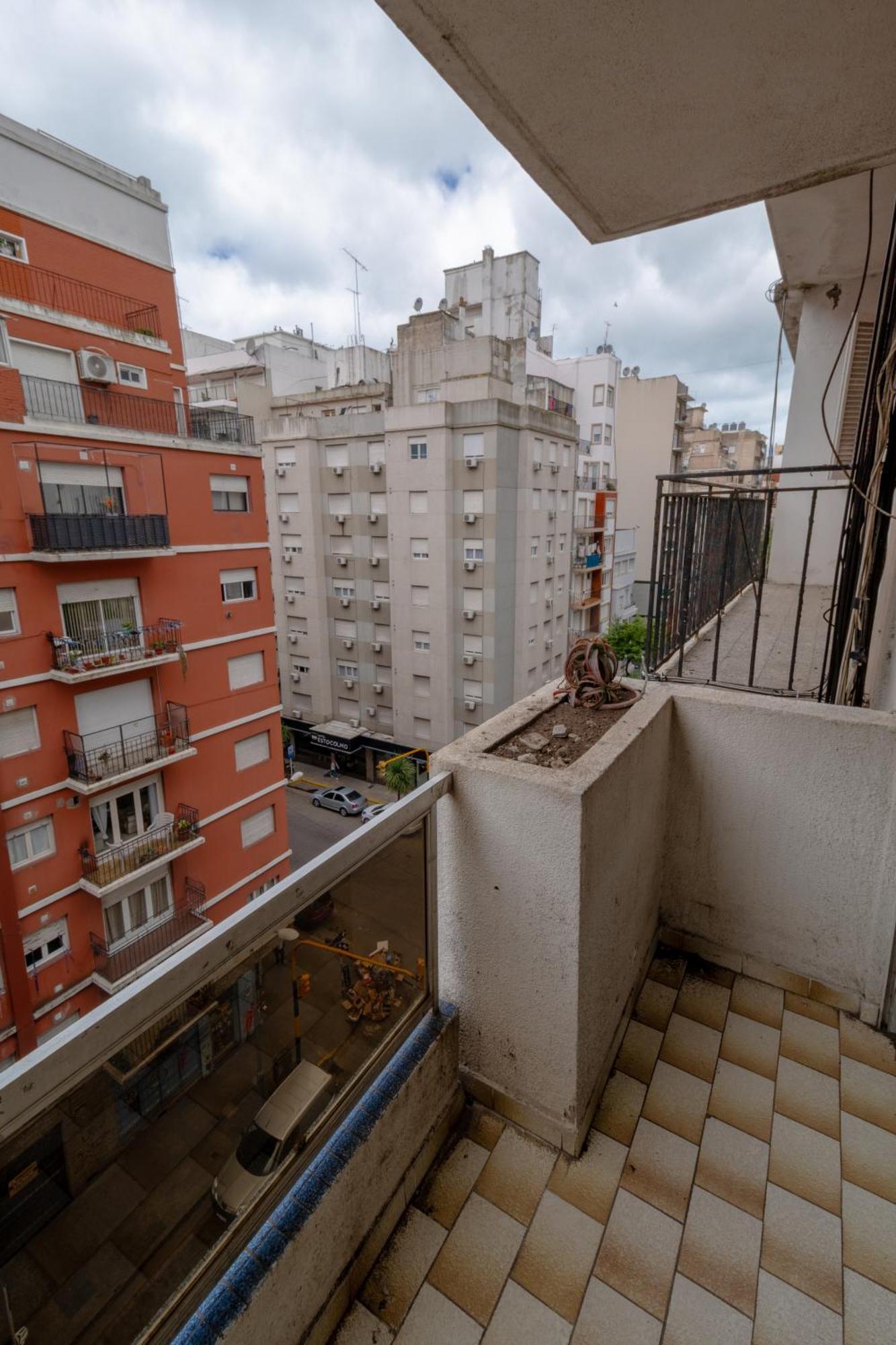 Apartamento Check And - Bolivar Ii - 4 Huespedes Amplio Y Centrico Con Balcon