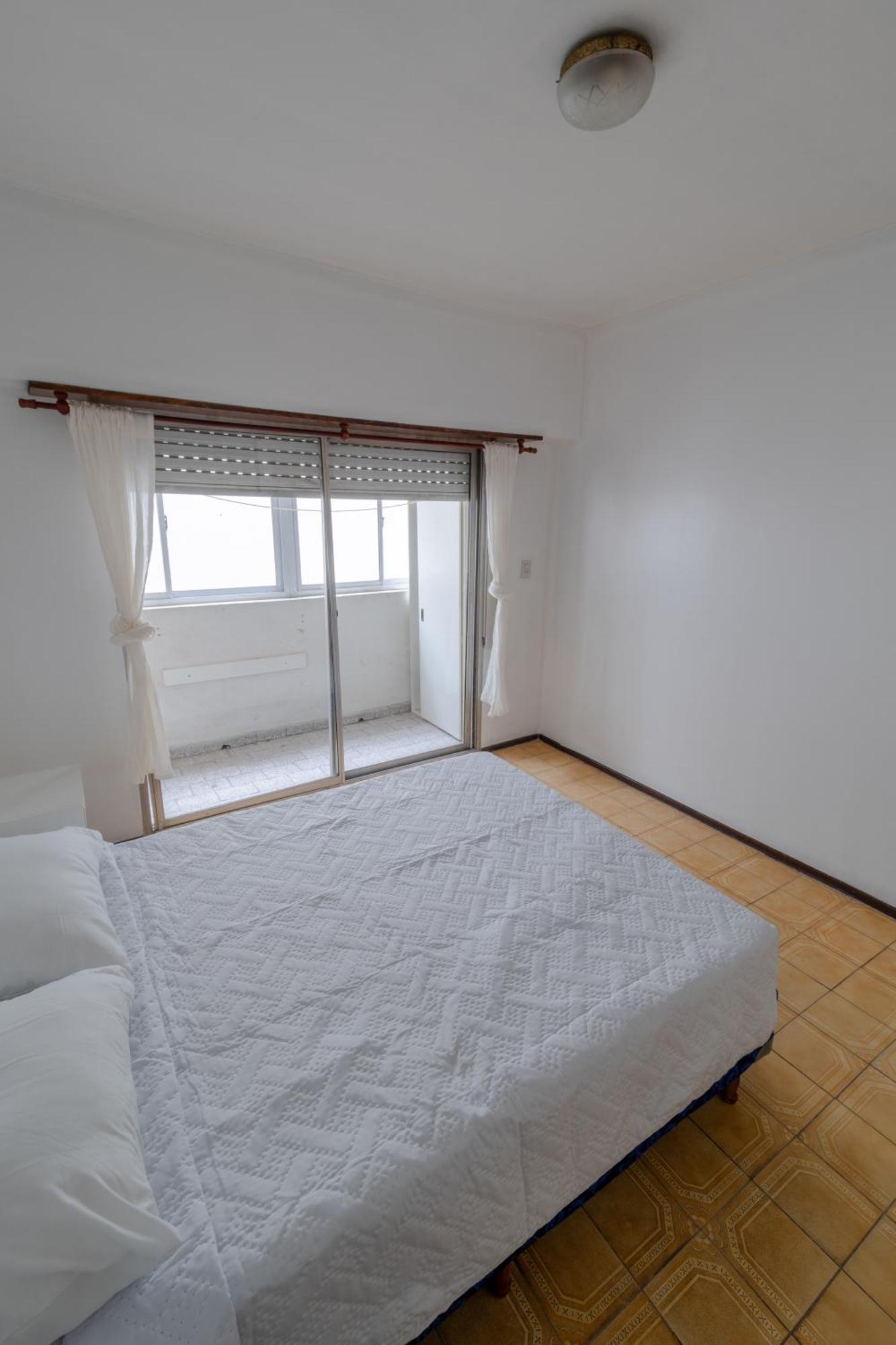 Apartamento Check And - Bolivar Ii - 4 Huespedes Amplio Y Centrico Con Balcon *