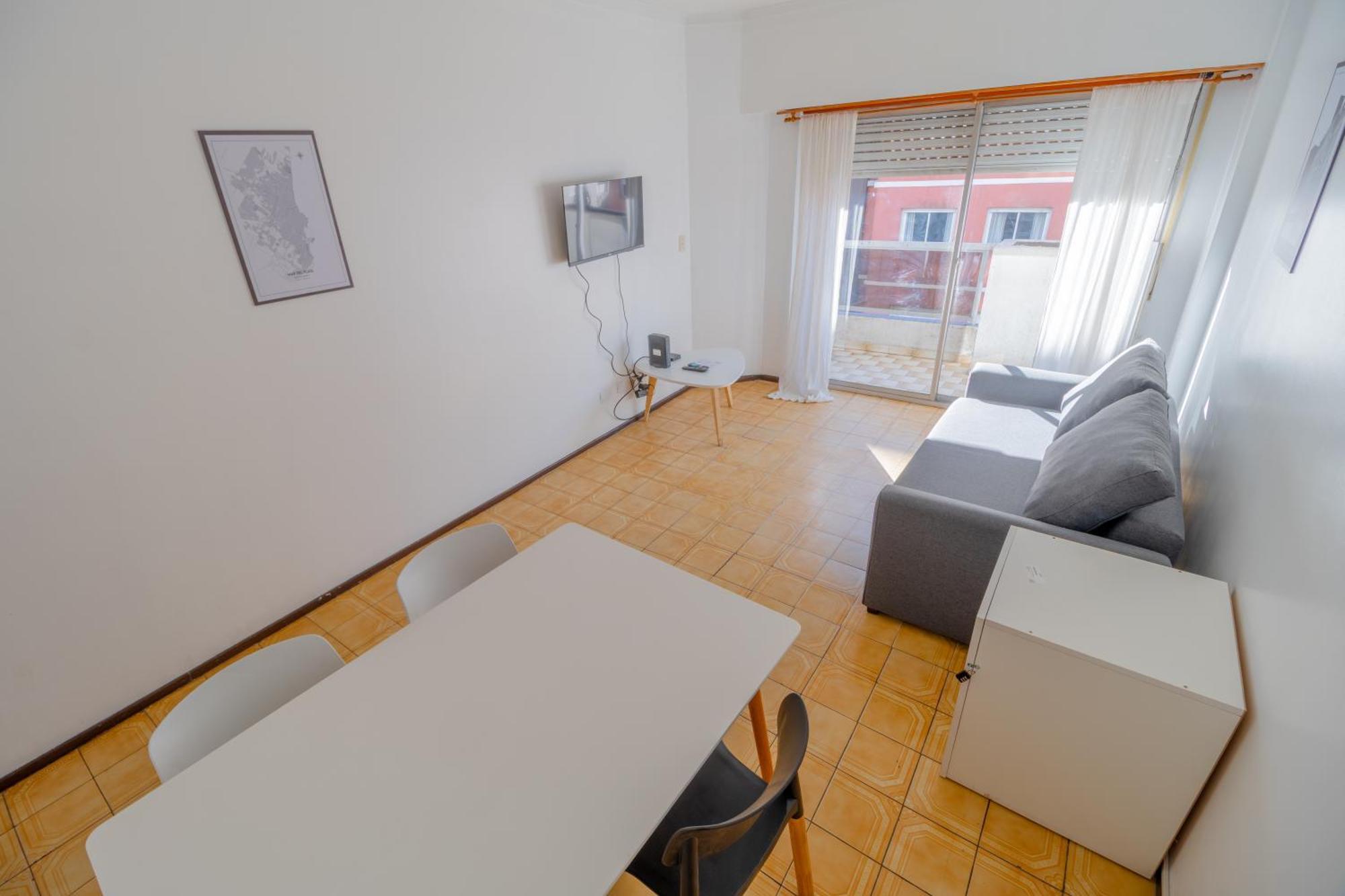 Apartamento Check And - Bolivar Ii - 4 Huespedes Amplio Y Centrico Con Balcon *